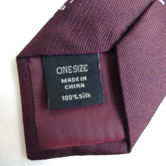 Mens Burgundy Banana Republic Cars 100% Silk Tie - Picture 5 of 6
